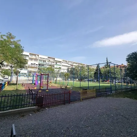 Cozy Next To Bus And Train Station * Podgoriçe