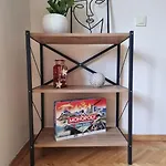 Cozy Next To Bus And Train Station Apartment
