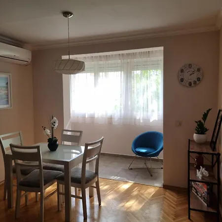 Cozy Next To Bus And Train Station Lejlighed Podgorica